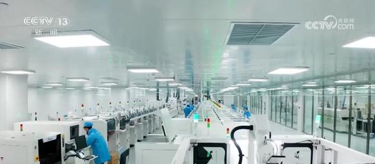 数字技术服务激发中国经济强劲脉动 从9199.7亿元到82.5万辆的多维透视